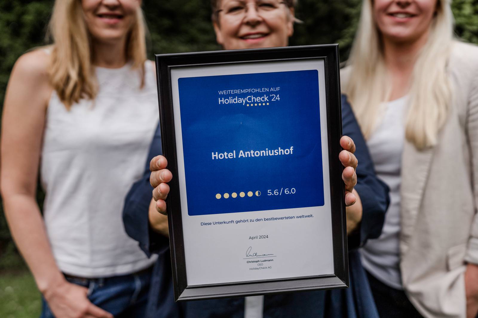 Antoniushof erhält erneut HolidayCheck-Auszeichnung! Symbolfoto