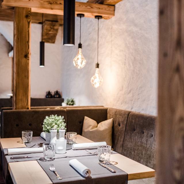 gedeckter Tisch im Restaurant des Hotel Antoniushof