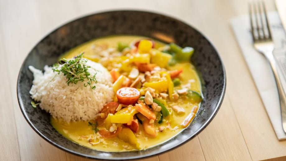 Rezept des Monats: Basisches Gemüsecurry mit gekeimtem Reis Symbolfoto